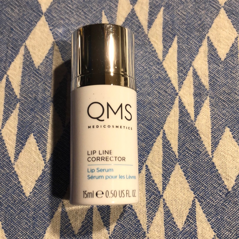 Lip Line Corrector